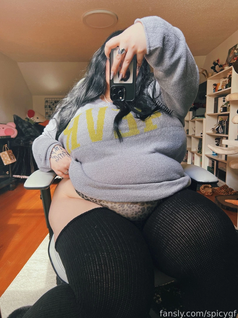 You have only two choices do you want me to sit on your face or lap ps part 1 