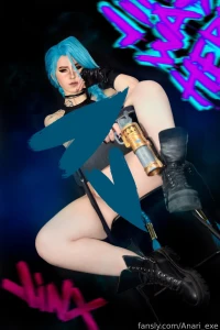 Jinx cosplay set a lot of sexy poses from different angels focusing on