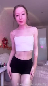 My pussy needs to be stuffed by your wood stick young 18 teengirl