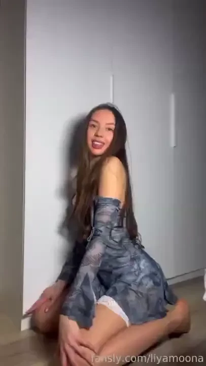 These feet are a magnet for your eyes footfetish nylongirl brunnete part 9 