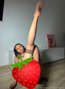 Feet footfetish stockings legs fetish sexting babyface fyp