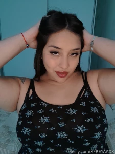 I just woke up what are you doing are you as hot as me it s very hot