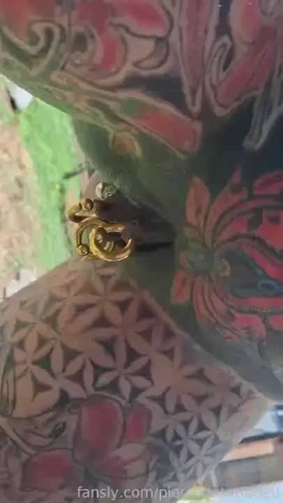 Here s a little pee video from today with my new fourchette piercing 