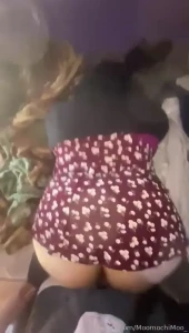 My bestie doesn t waste the opportunity and fucks me without a condom part 2