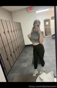 Scrum dilli umptious natural leggings cameltoe gym fatpussy hairy bush