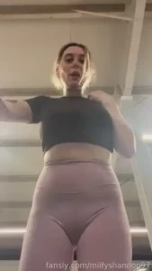 Ur gym crush gym workout leggings fatpussy cameltoe public hairy pee