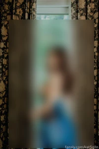 Want to see whats within the dress come text me and i will show you