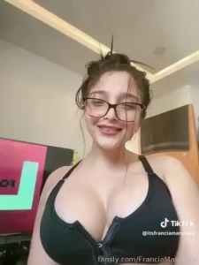 I m online and ready for sixth find me in the chat and let s have fun