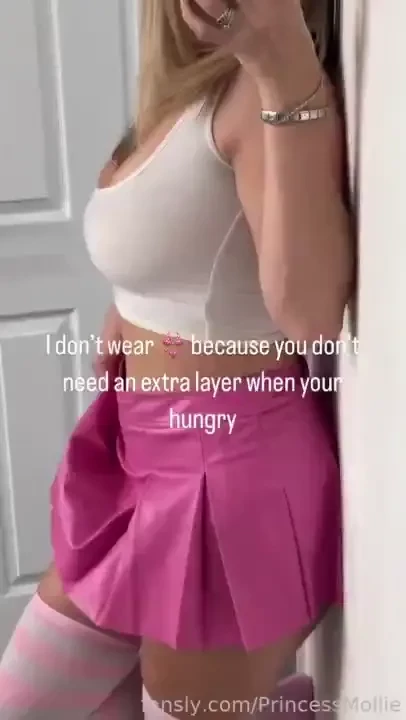 If you wanna eat my pussy you only have to lift up my skirt fyp 