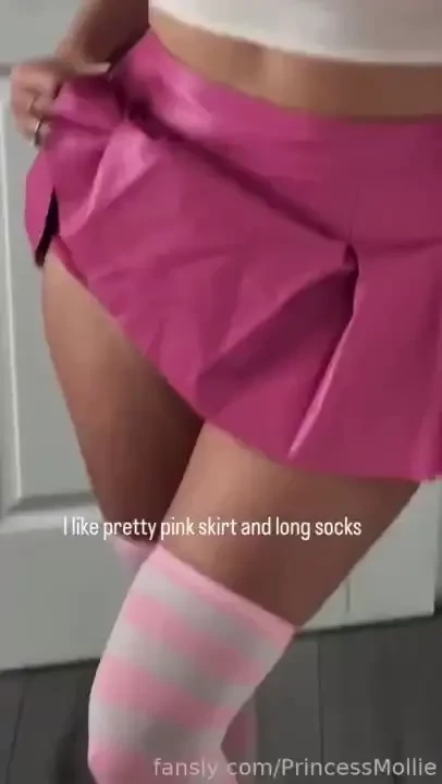 Long socks and a mini skirt would this make you horny fyp british 