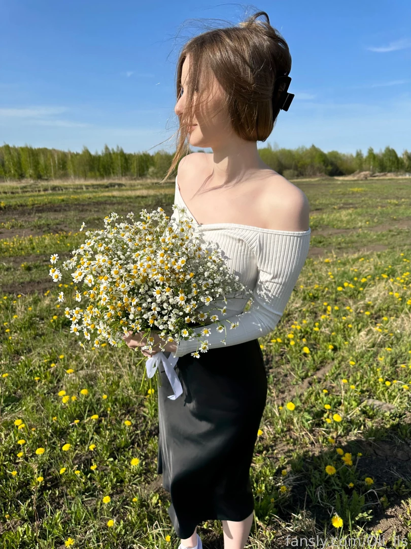 Good night xx i picked some flowers today it was very sunny 