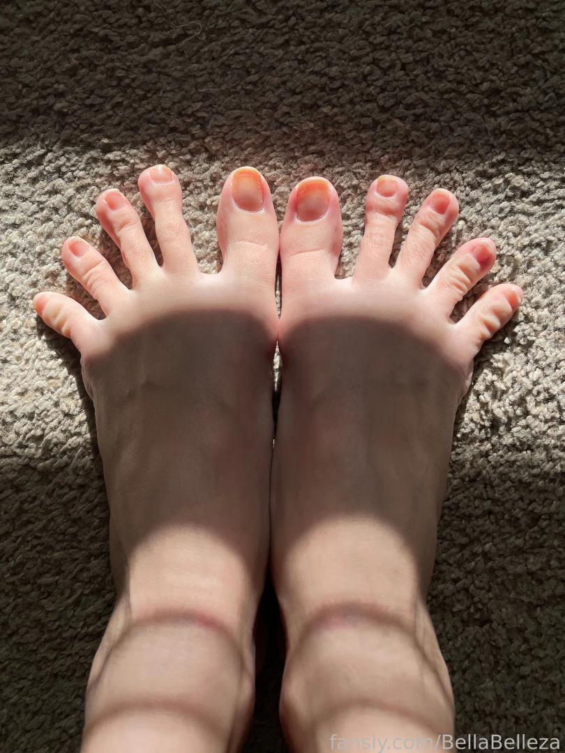 Long toes tuesday clipped my nails this morning maybe i ll find time part 1 