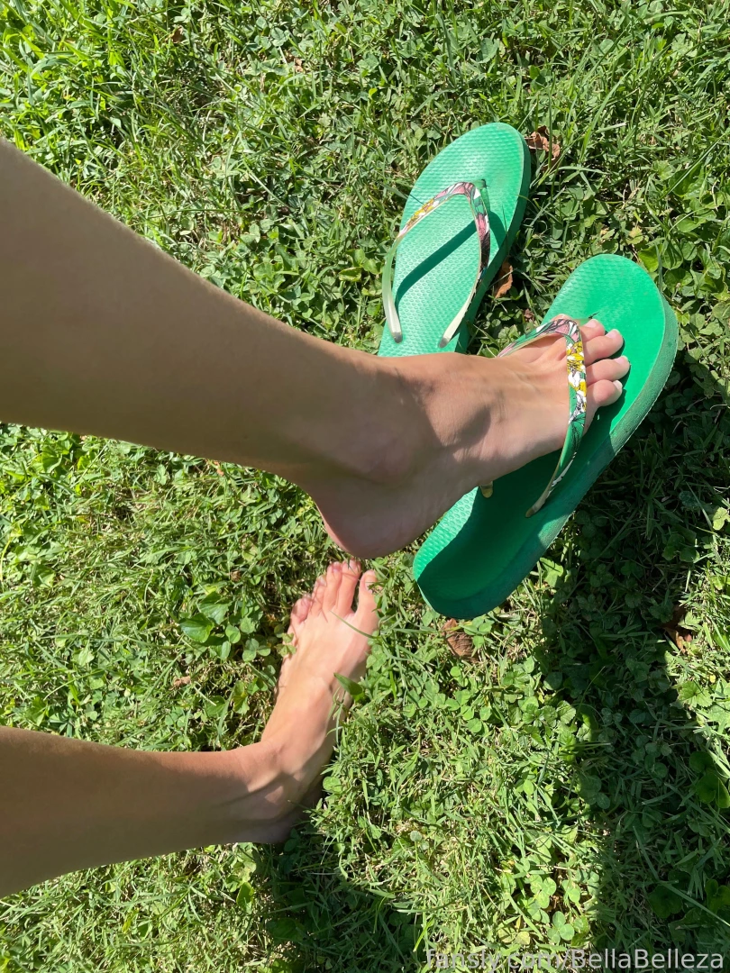 Bare toes and flipflops probably going to repaint them today or 