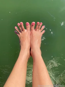 Some wet feet from this past weekend i just stripped off the pink part 6