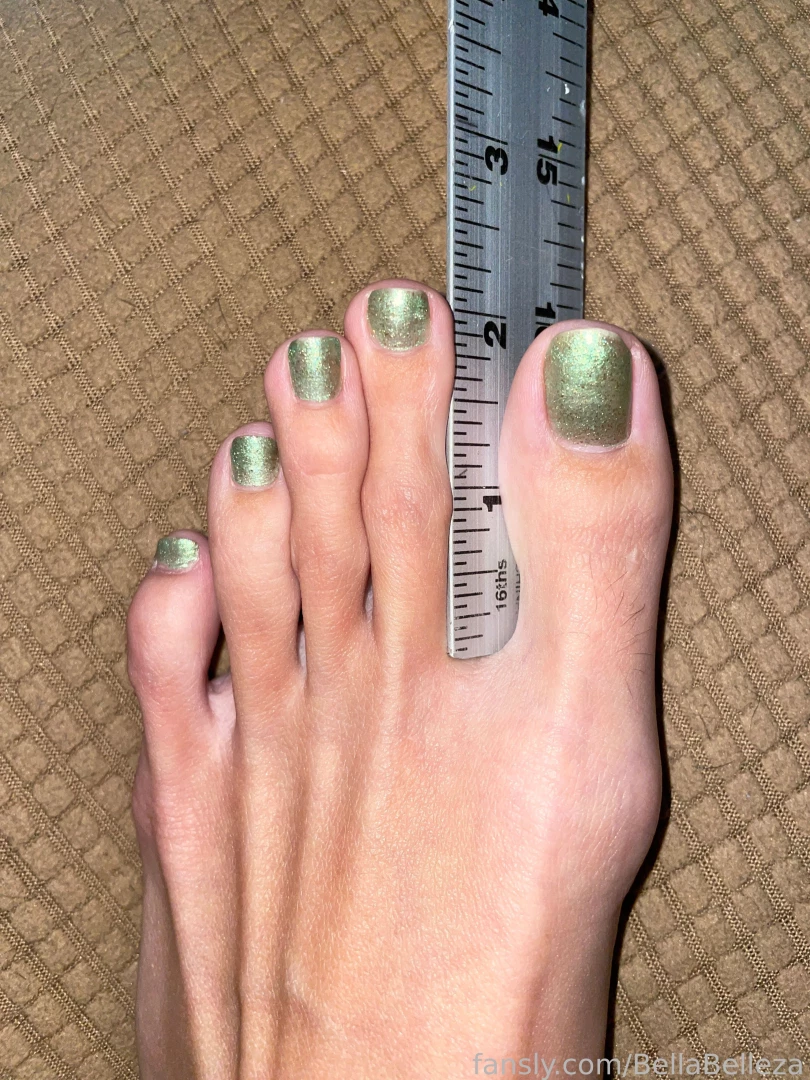 Enjoy some measurements of my feet and toes feet foot footfetish 