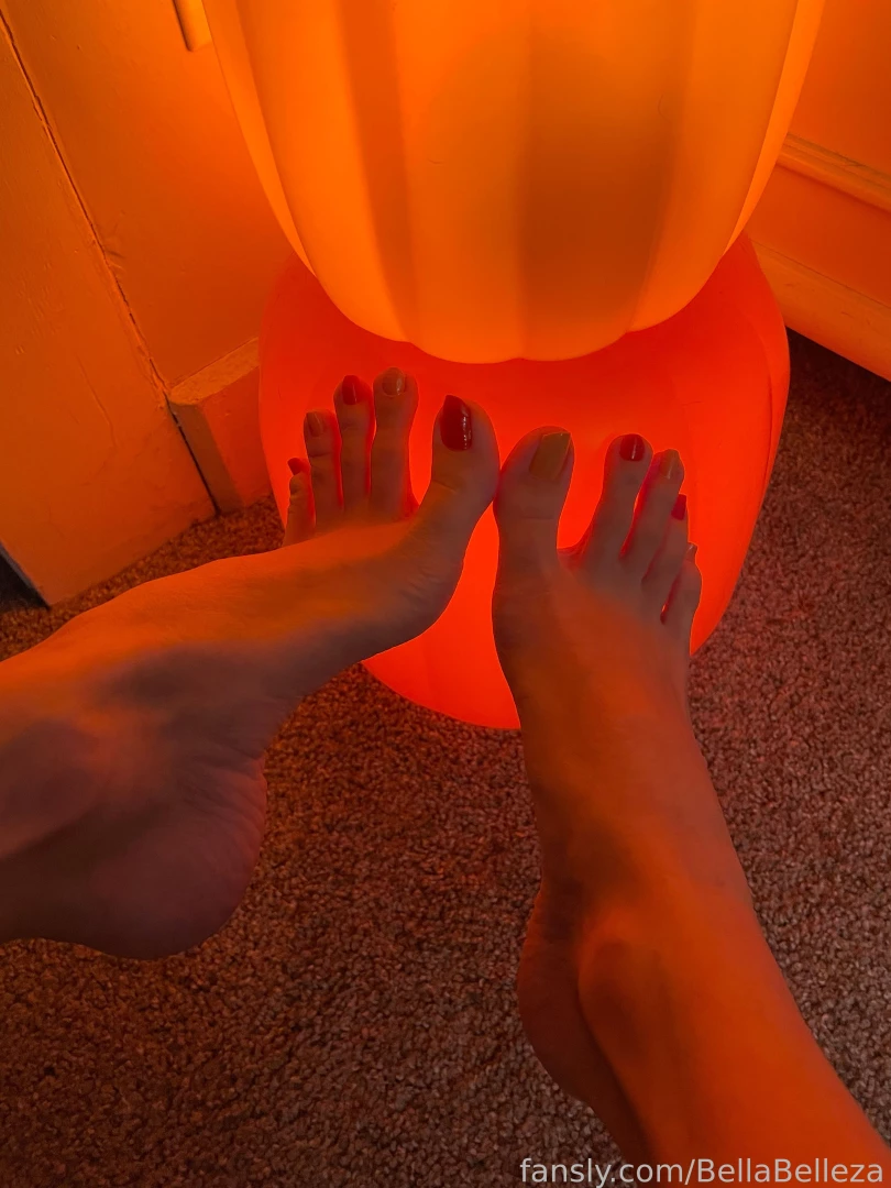 My nails match my stacking pumpkins feet foot footfetish fetish toes part 2 