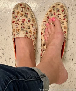 Hey sole sister dogs are barking and dirty after a long day fyp part 11