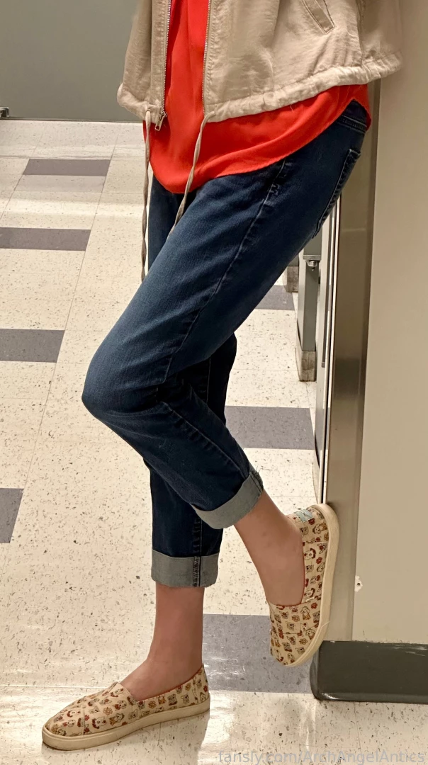 Hey sole sister dogs are barking and dirty after a long day fyp part 1 