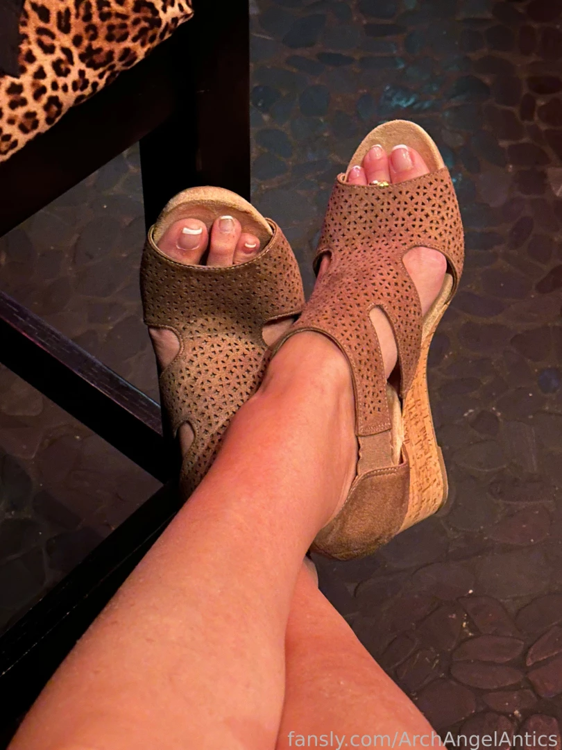 Celebrating the hubby s birthday - feeling flirty tipsy and gigantic part 3 