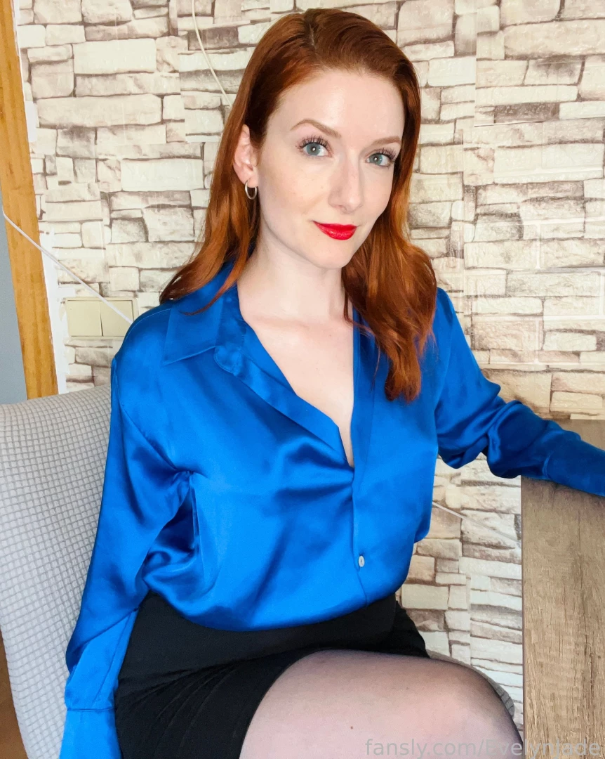 How s your week going taboo mommy stepmom office redhead redheads 