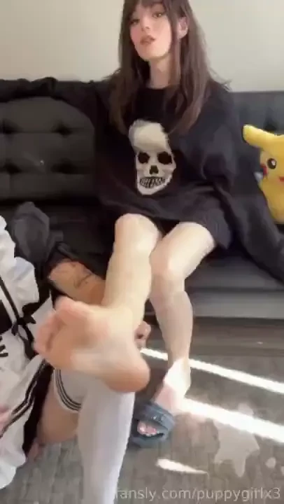 Heres a little footsie action to keep my loves warmed up heh later i 