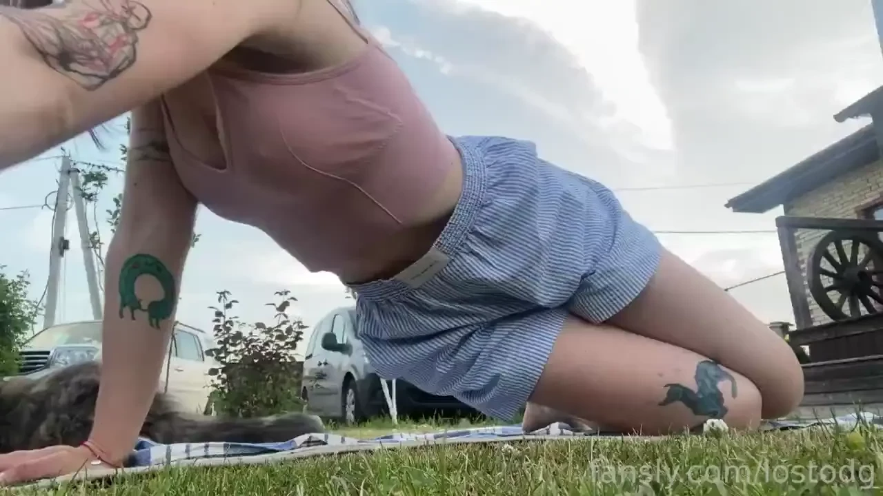 I did yoga yesterday and all the pets did it with me too it s so cool part 1 