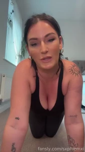 Stretching at home turns to stretching out pussy with double ended
