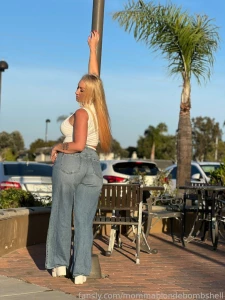 Do these jeans make my heart-shaped ass look more tasty milf pawg