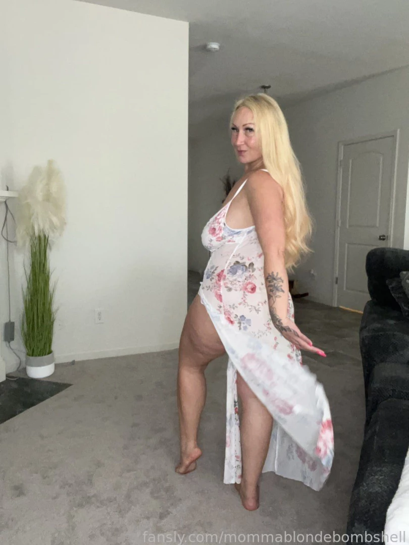 Obsessed with this milf pawg thick fyp blonde mature 