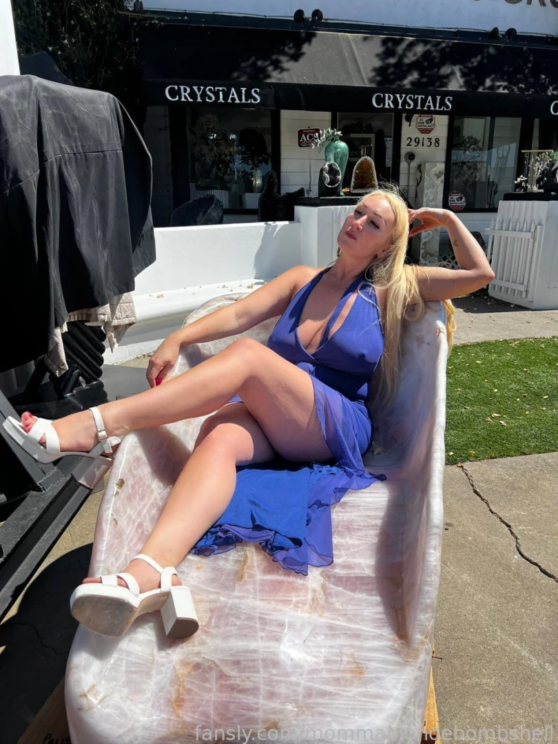 Of course i ll spread my thighs for you but just so you know i m going 