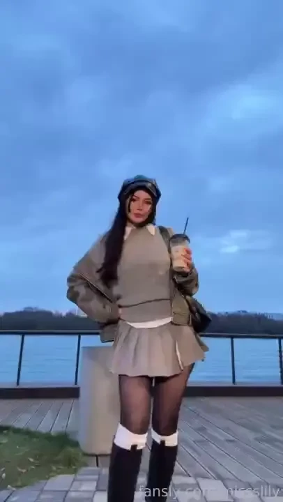 The look for today and the fun fact about me i get only iced part 1 