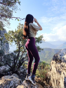 It was hard to climb that hill