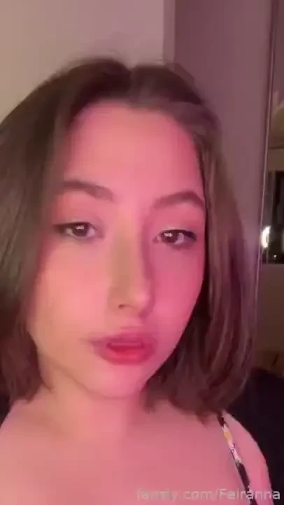 Hey 3 selfie ahegao waifu tiktok horny eyecontact brunette 