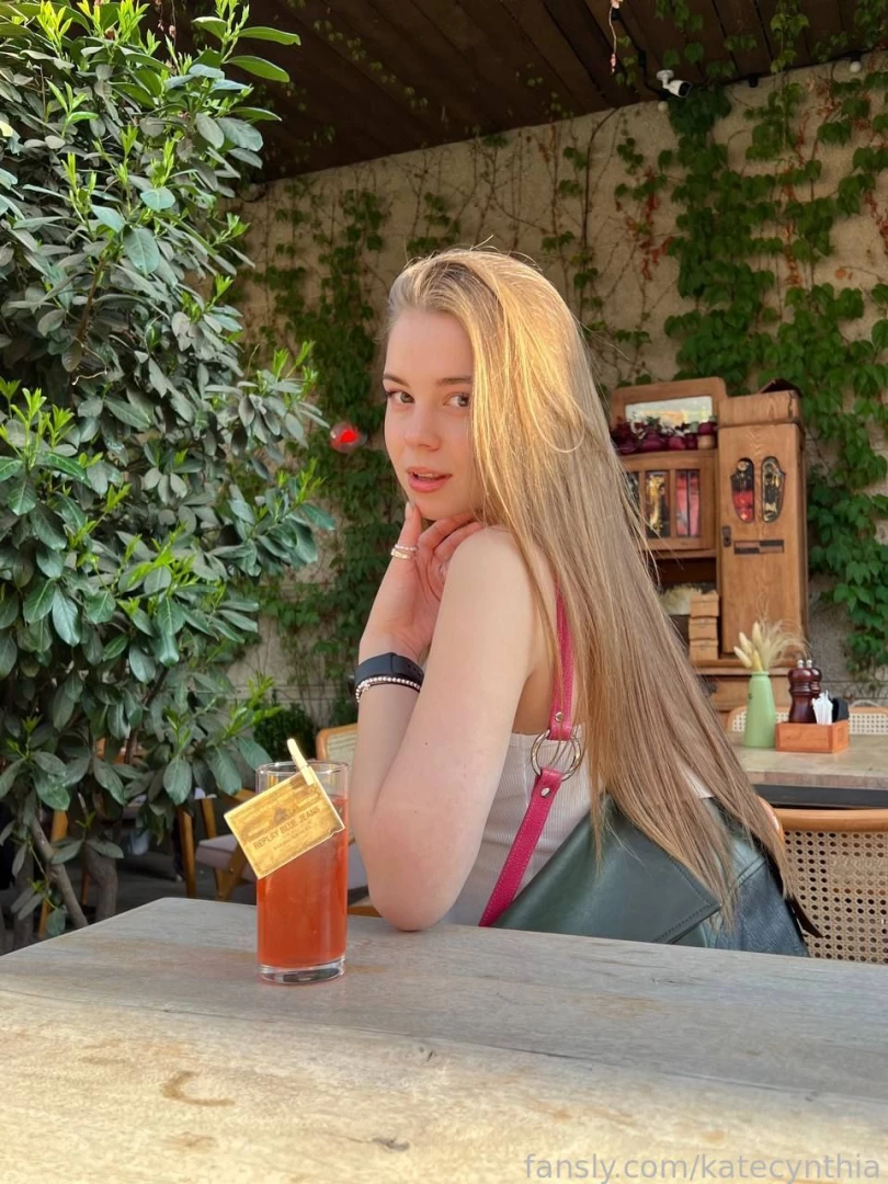 Hello im new here lt 3 