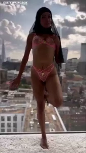 422089475485605888 part 61