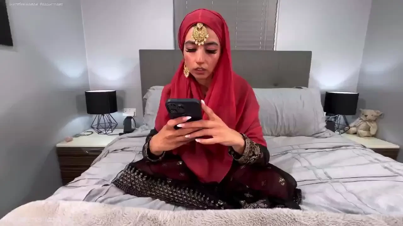 Hijabi aaliyah is late for the wedding i ve been left waiting for ages 