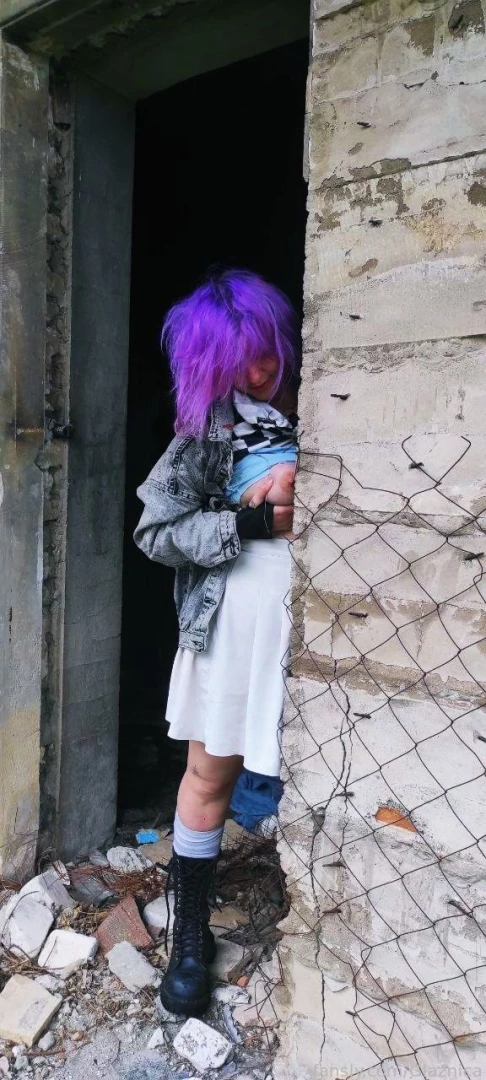 Me and an abandoned building part 3 