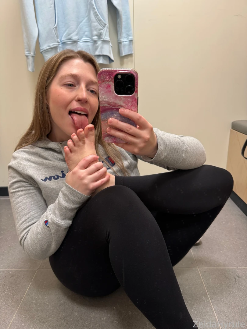 I love my pink soles they taste amazing publicfeet selfworship soles part 8 