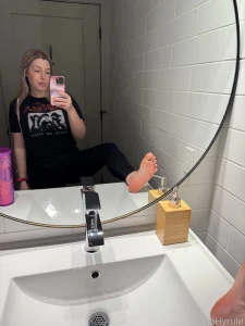 Happy friday enjoy the view of me amp my super soft pink soles cute part 5