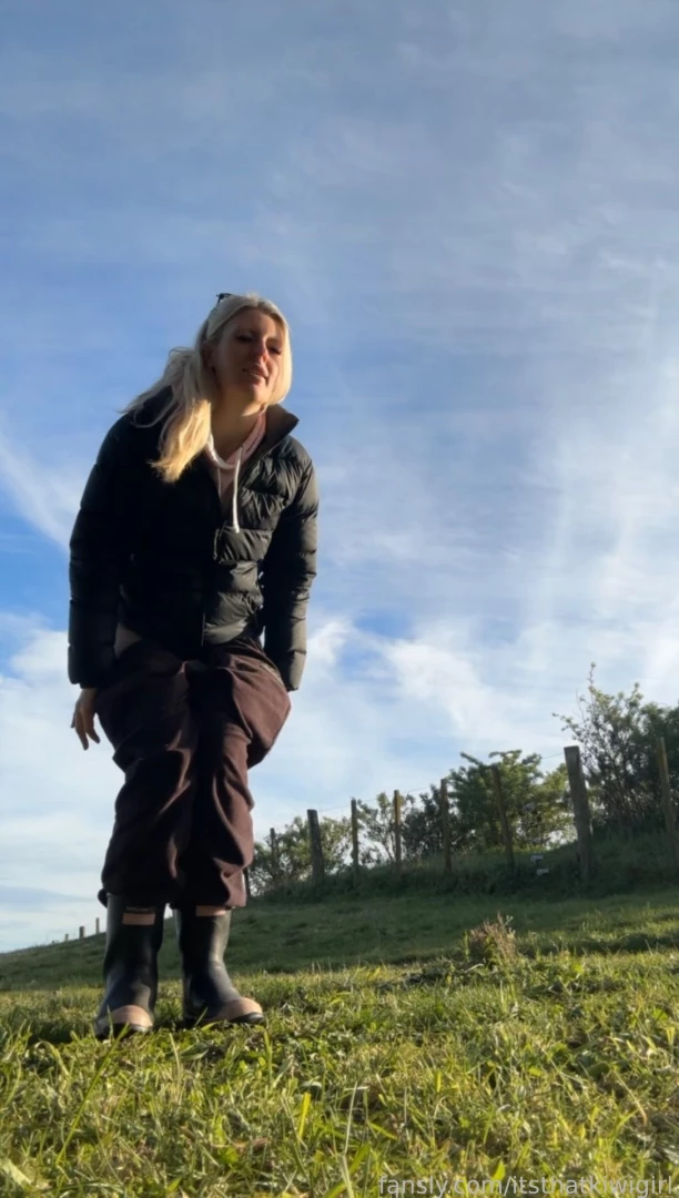 Peeing out in the open while i m at work on the farm i could see my 