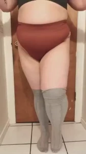 I was so desperate to pee i had been holding it all day and i couldn t