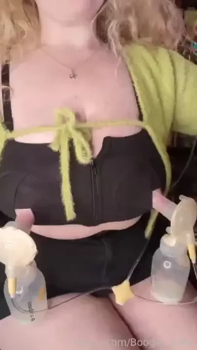 Are you thirsty come see how much milk mommy has pumped for you this 