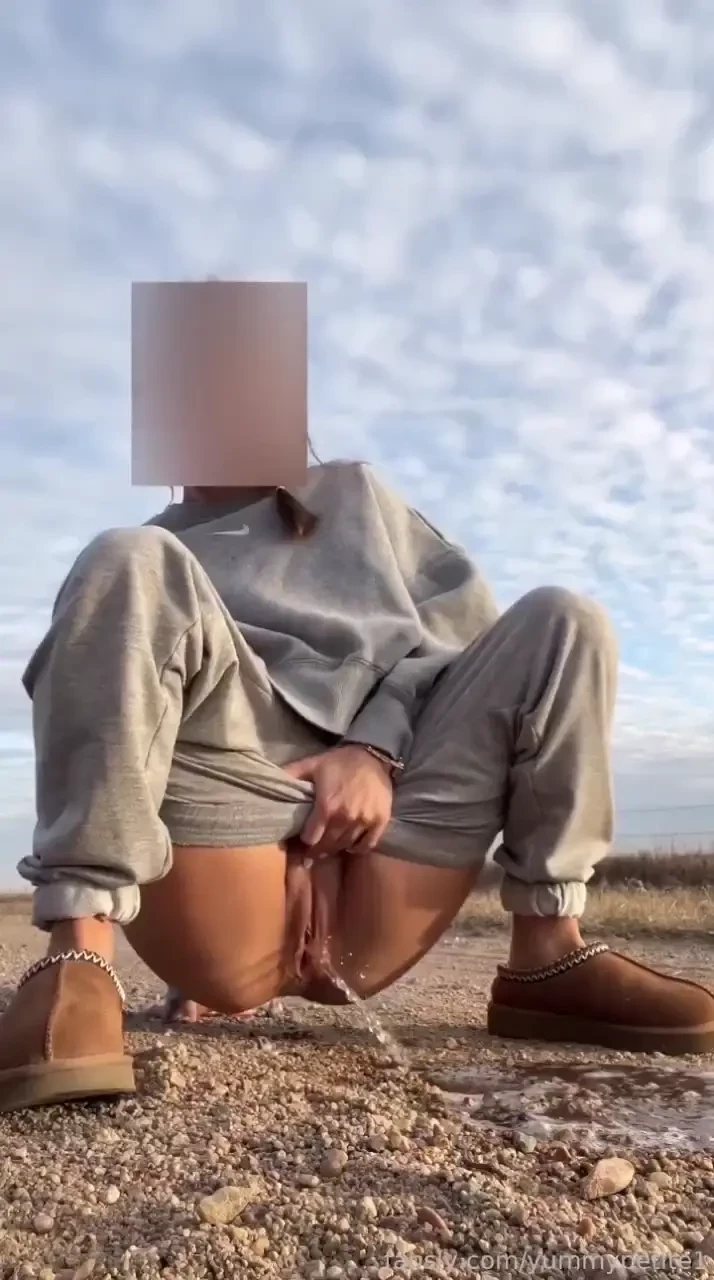 I had to make a quick pit stop pee piss peeing pissing watersports 