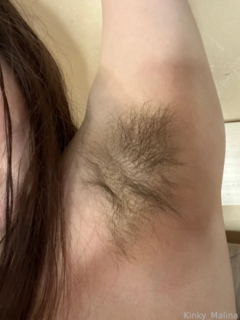 Hairygirl bush hairyarmpits armpitfetish hairywoman hairywomen armpit 
