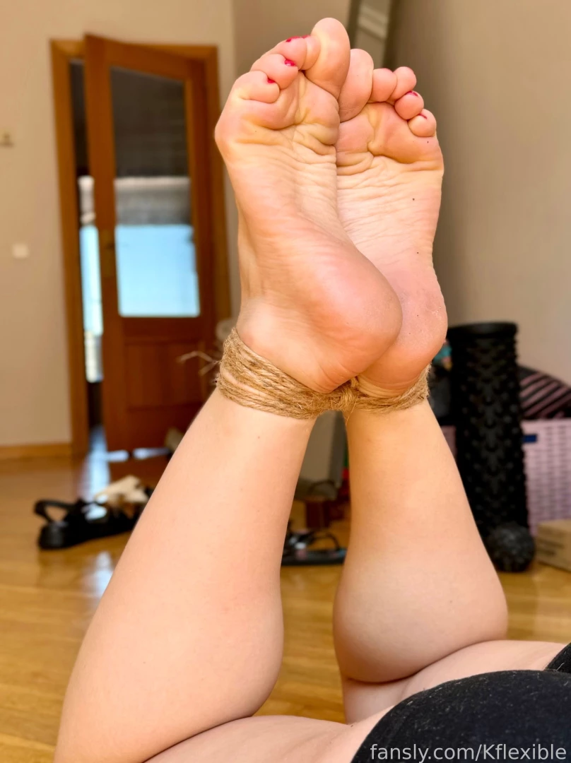 Tie up ankles and the pose - part 1 