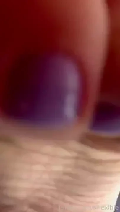 A giantess with strong feet and dirty soles has arrived to crush you 