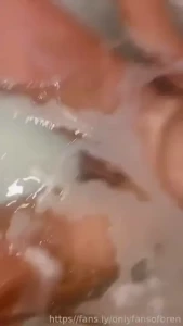 Join me in a shower for naughty things fyp