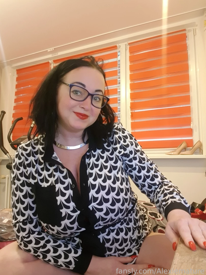 New dress dres pantyhose stockings pink black white top mature chubby part 15 