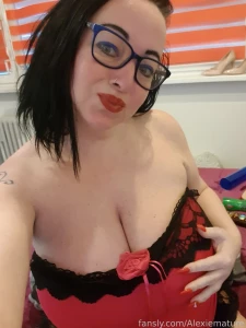 Red dress naked tits ass bi girls online livechat real girl mature part 4