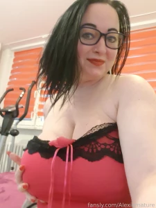 Red dress naked tits ass bi girls online livechat real girl mature part 2